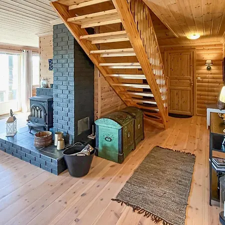 Holiday home 3 Bedroom Gorgeous In Treungen