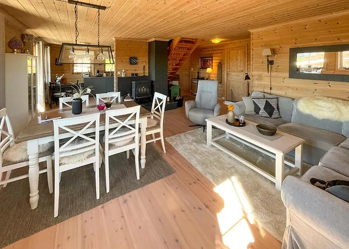 3 Bedroom Gorgeous In Hébergement de vacances